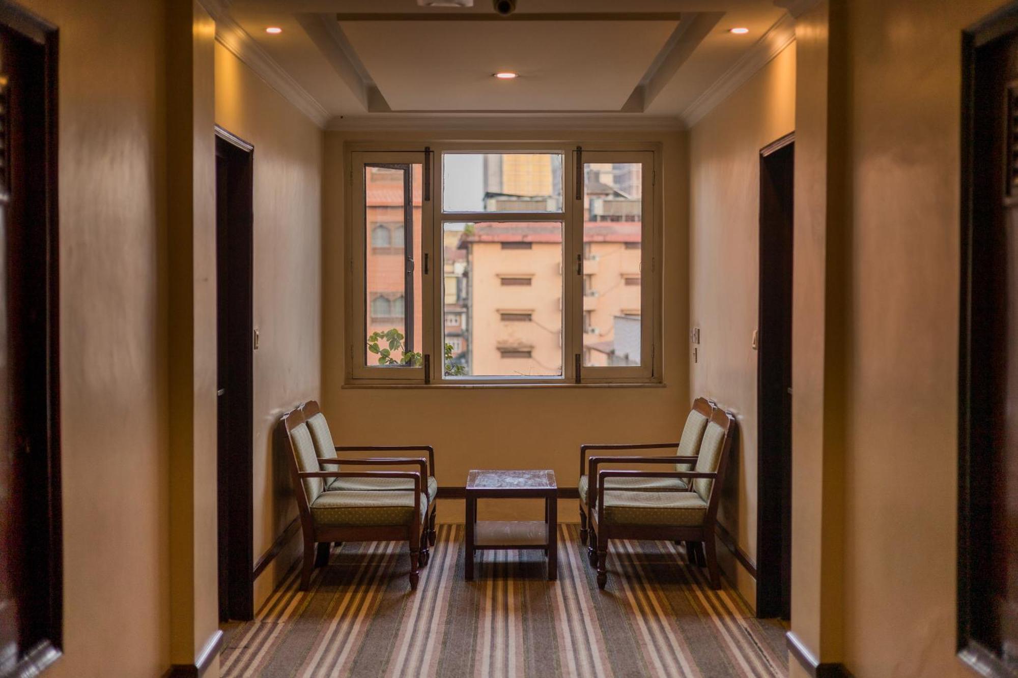 Hotel Marshyangdi Катманду Экстерьер фото