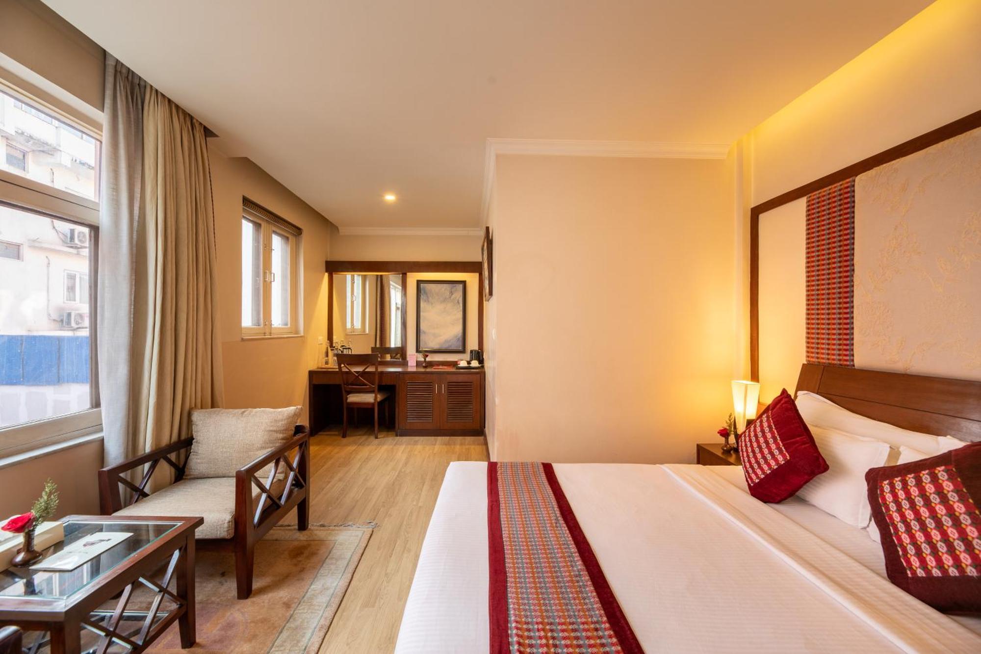 Hotel Marshyangdi Катманду Экстерьер фото